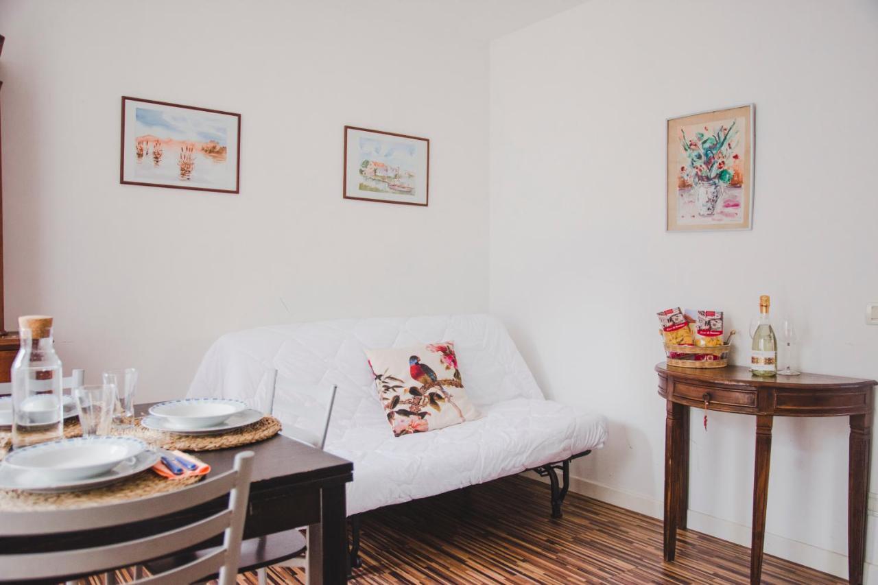 Ca Giardini Apartments In Biennale By Bricola Apartments Venesia Bagian luar foto