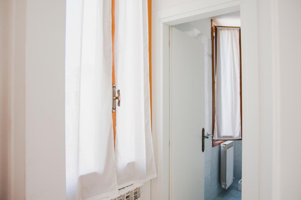 Ca Giardini Apartments In Biennale By Bricola Apartments Venesia Bagian luar foto