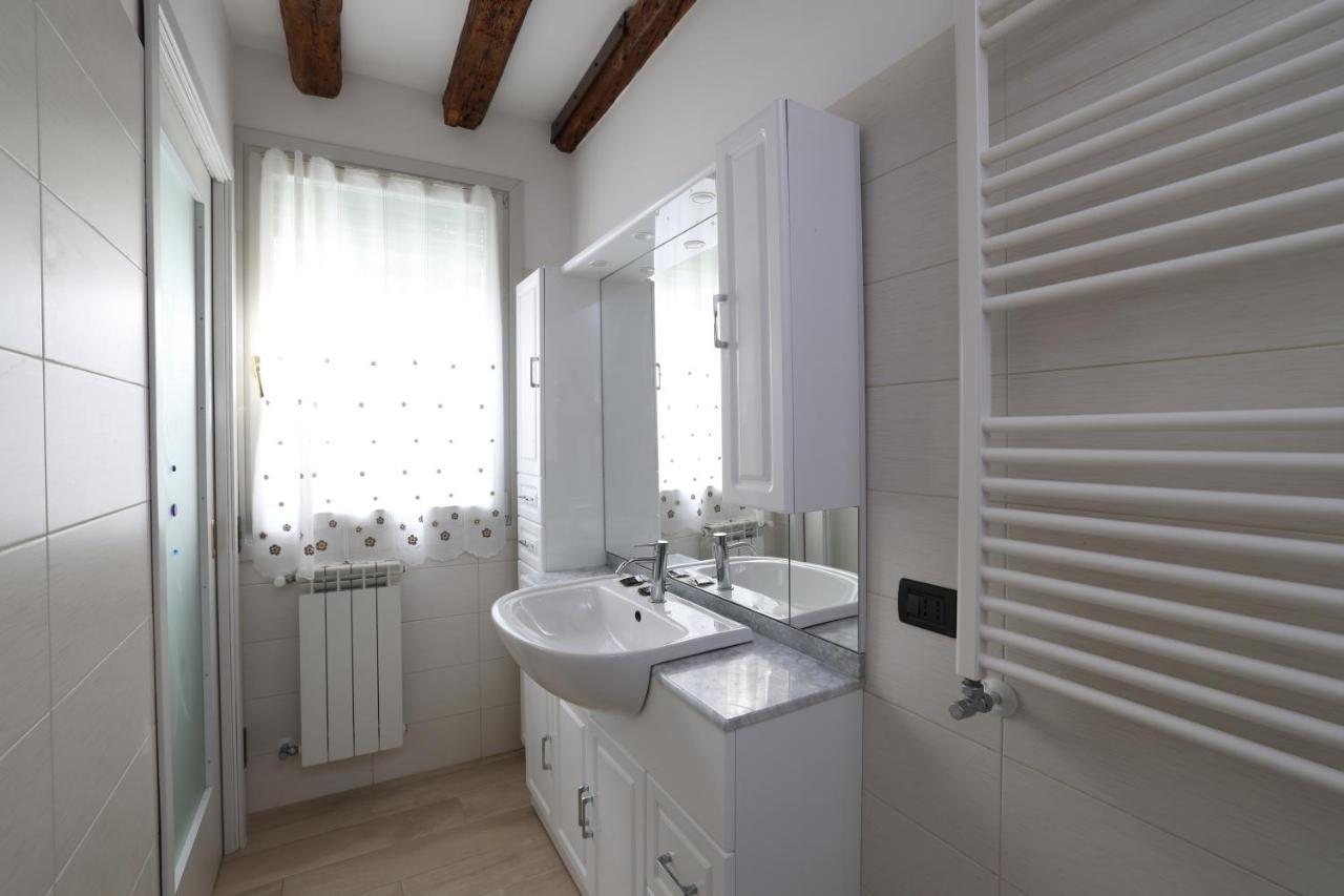 Ca Giardini Apartments In Biennale By Bricola Apartments Venesia Bagian luar foto