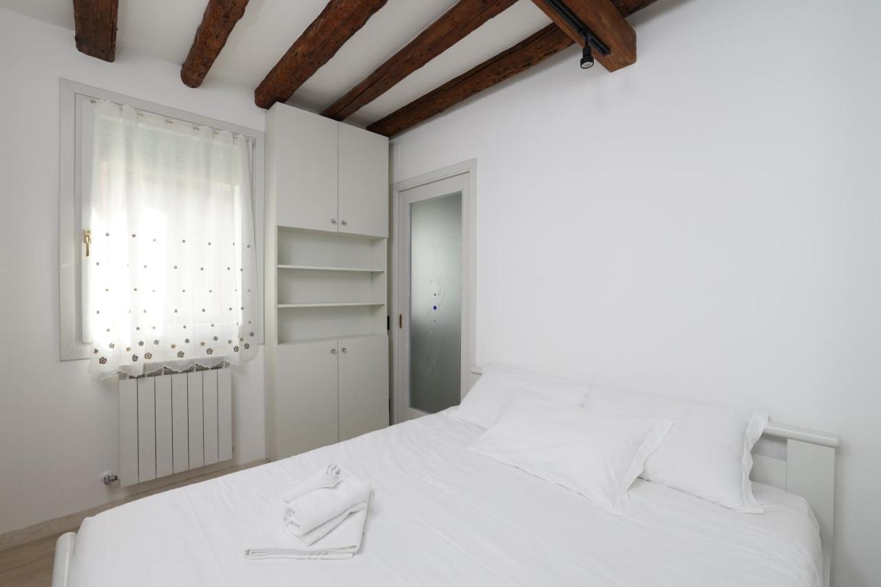 Ca Giardini Apartments In Biennale By Bricola Apartments Venesia Bagian luar foto